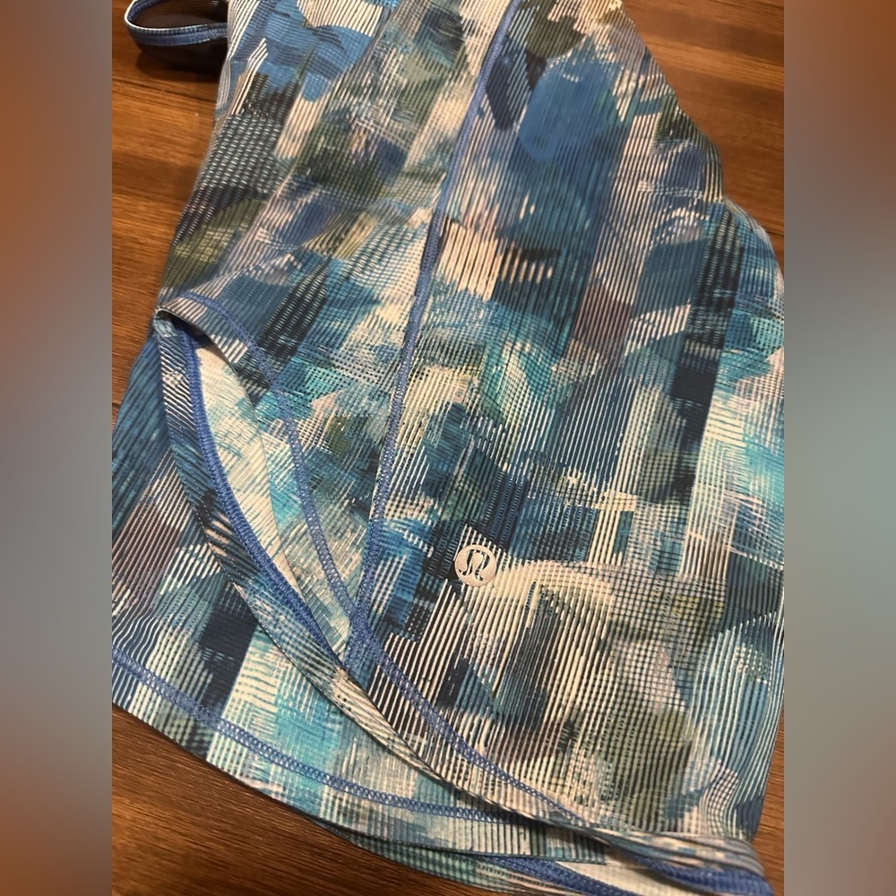 Lululemon Sculpt Tank II Sun Dazed Multi Blue / Super Dark
W1ACTS Size 12? - Picture 5 of 6